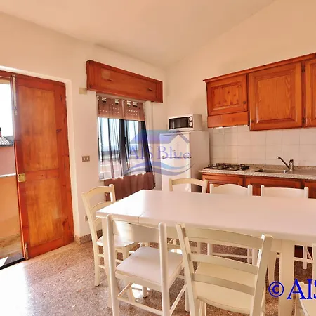 Q17 L'orchidea - 120 Mt Dalla Apartment *