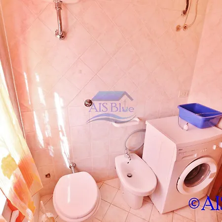Q17 L'orchidea - 120 Mt Dalla Apartment *
