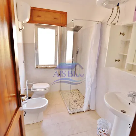 Q17 L'orchidea - 120 Mt Dalla * Isola Rossa (Sassari)